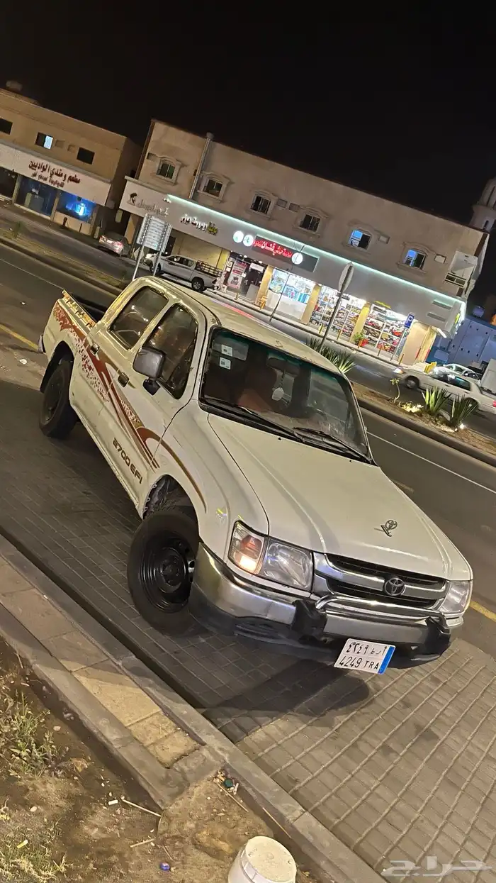 هايلكس 2003 9
