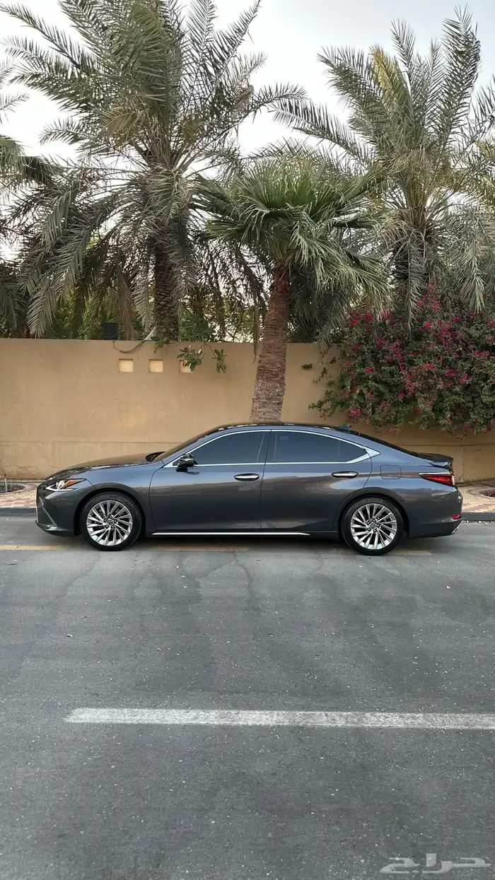 لكزس ES350 2022 بحاله الوكاله 5