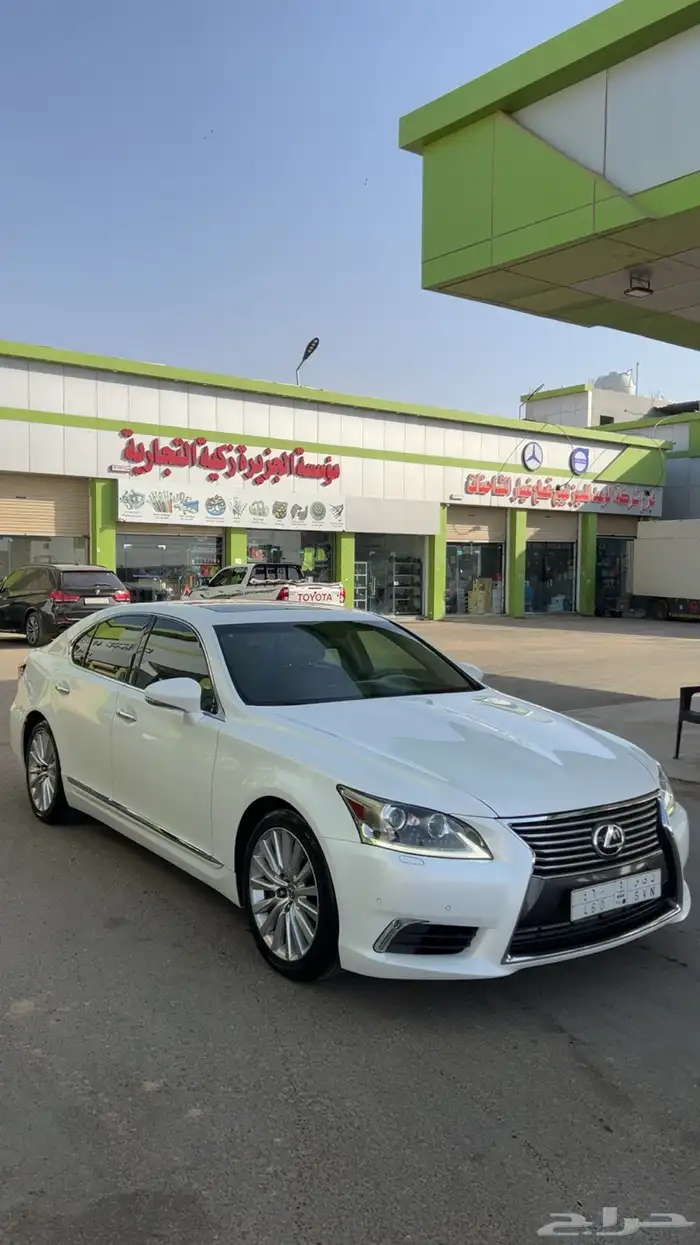 لكزس LS460 للبيع 1
