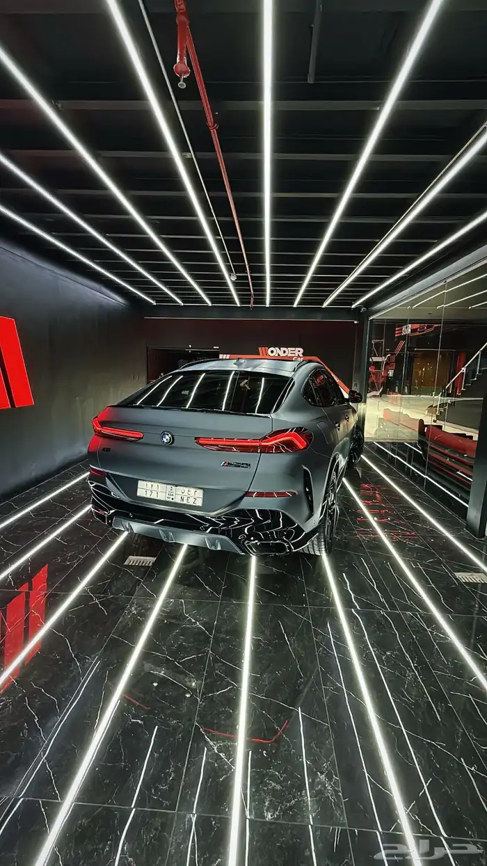 بي ام دبليو X6 مميز فئة M50i موديل 2020 1