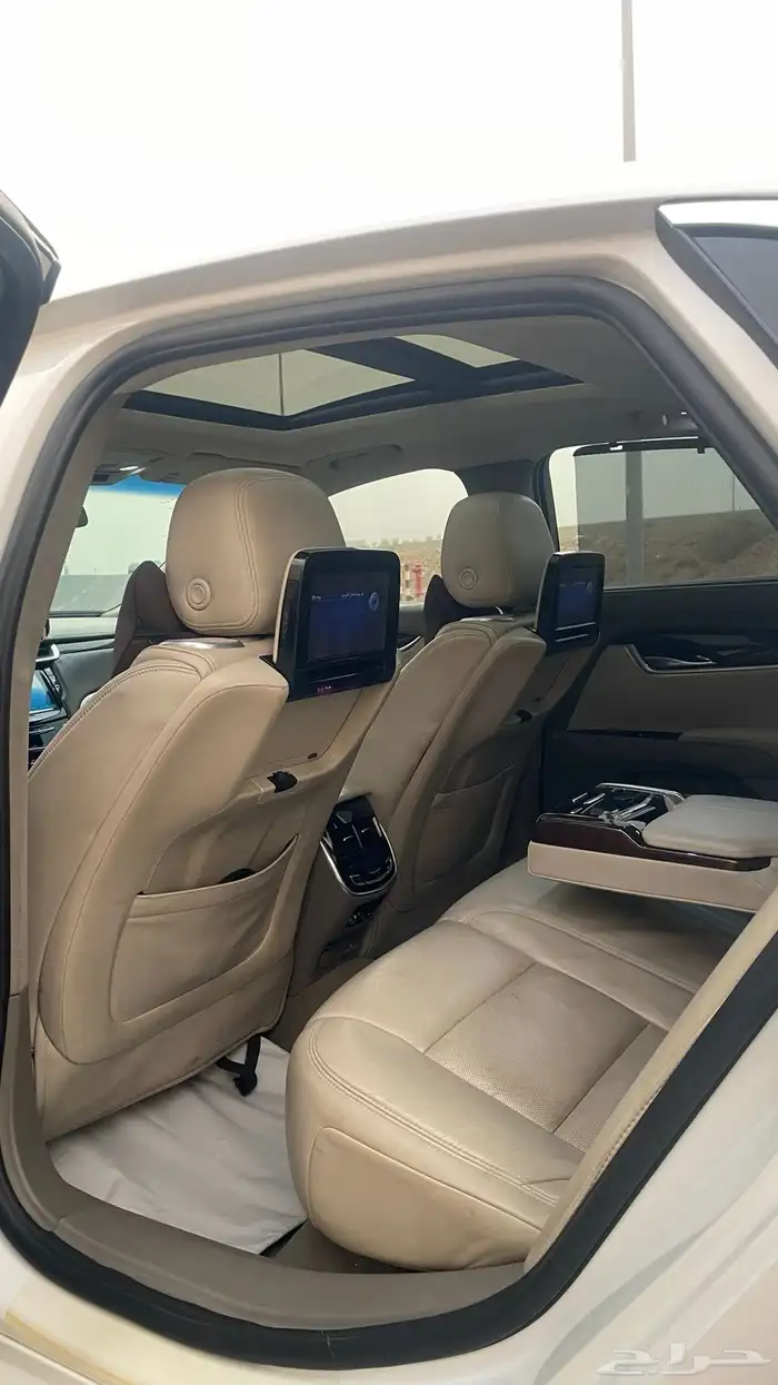 كاديلاك XTS V 2016 نضيف جدا 8