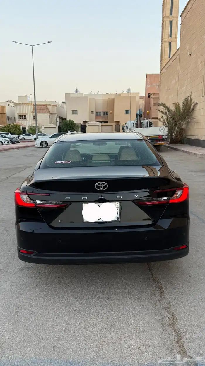 كامري اسود ستاندر هايبرد 2025 5