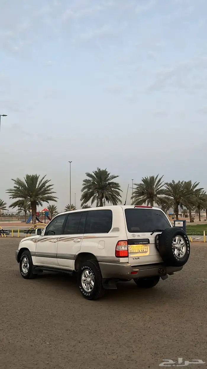 لاند كروزر 99 VXR سبير علاق 1
