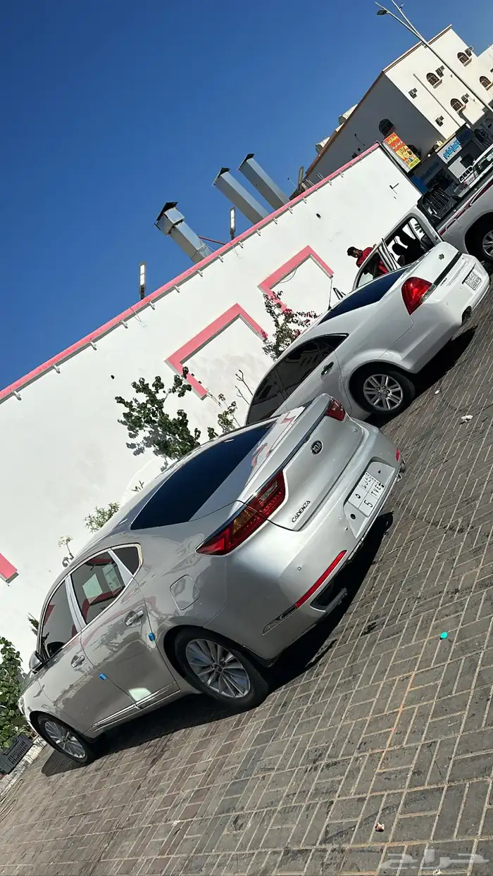 كادينزا 17 فضي ابي بدل بربع 3