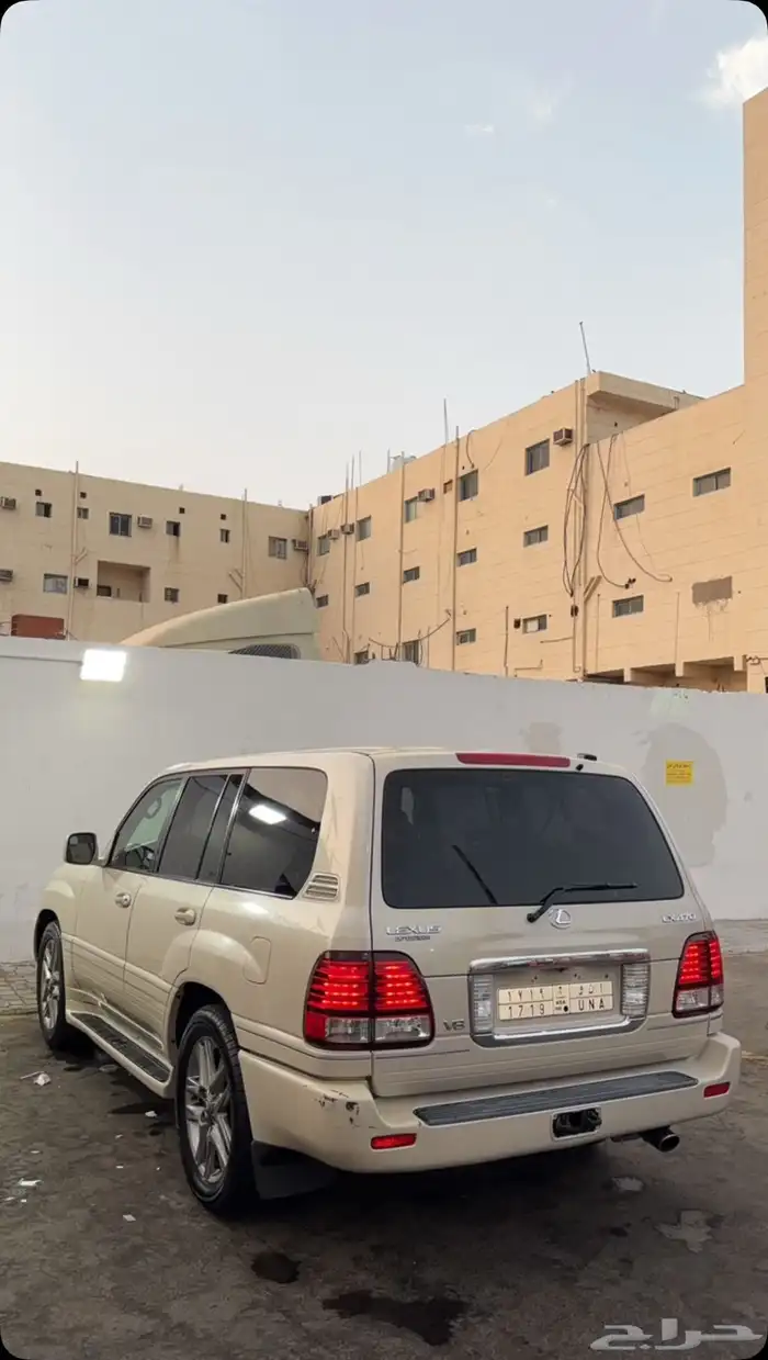لكزس lx470 للبيع نظييف 3