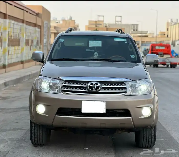 تويوتا فورتشنر 2009 6V فل 1