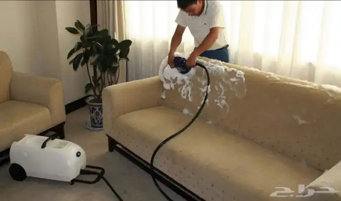 تنظيف كنب وهو مكانه خصم50 0