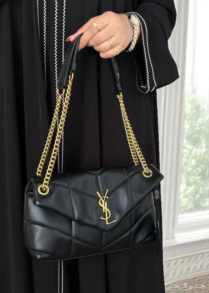 شنط ماركات مختلفه متوفره اسعارها حلوه 21