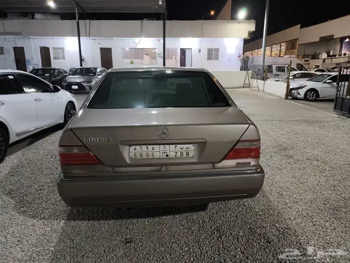 للبيع مرسيدس شبح حجم 600 4