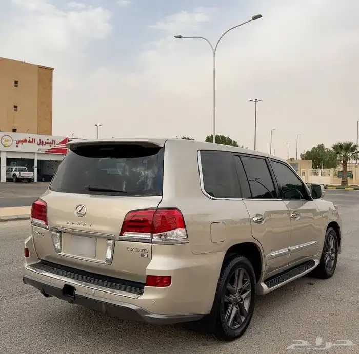 لكزس 2014 6