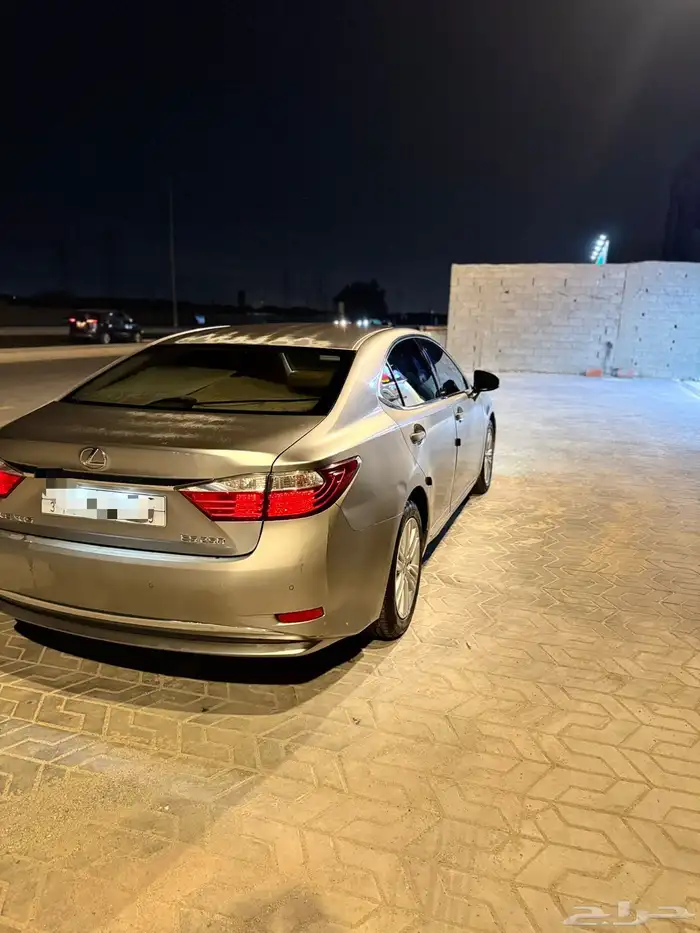 لكزس سعودي ES 250 موديل 2015 نظيفة ومناسبة للمستخدم 7