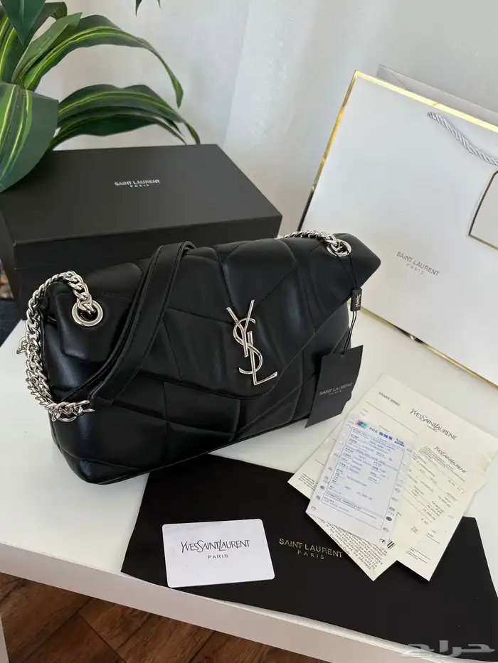 شنط ماركات مختلفه متوفره اسعارها حلوه 17