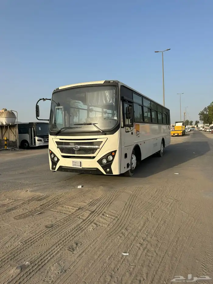 باصات وروس تريلات وبيك اب بيع وتأجير 2