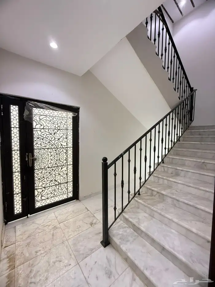 فيلا للبيع حي الوفاء 310م 1
