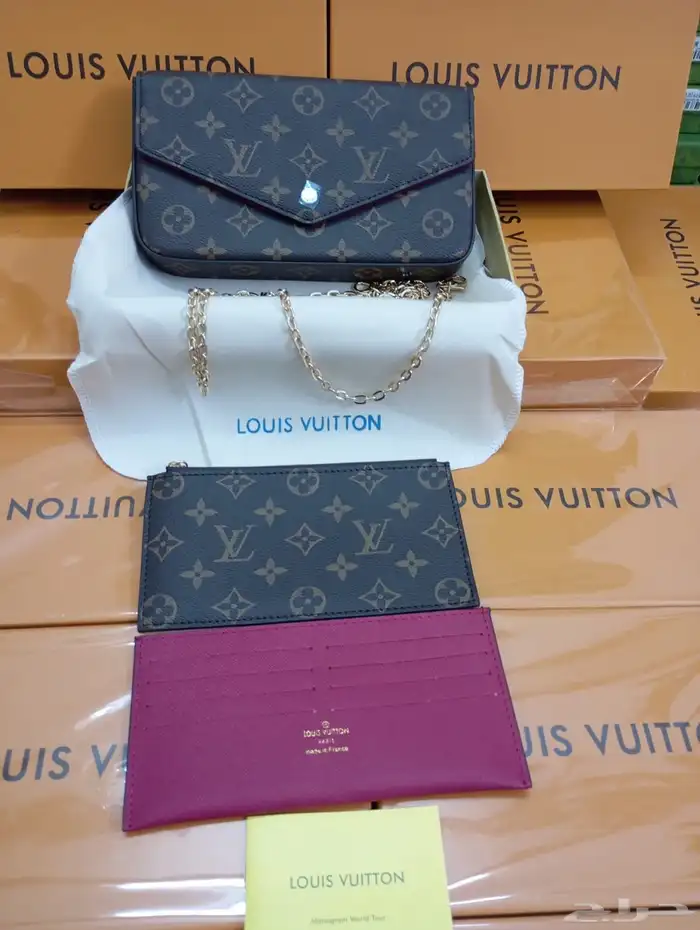 شنط ماركات مختلفه متوفره اسعارها حلوه 8
