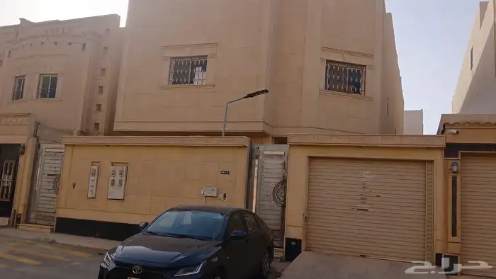 للايجار فيلا حي الحزم 5غرف نوم مطبخ مكيفات راكبة 0