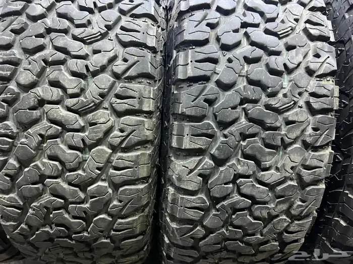 كفرات ودواي نص حجري مقاس 285 70 17 14