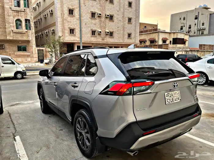 تويوتا راف فور هايبرد فل كامل ليمتيد دفع رباعي اعلى فئه 2024 3