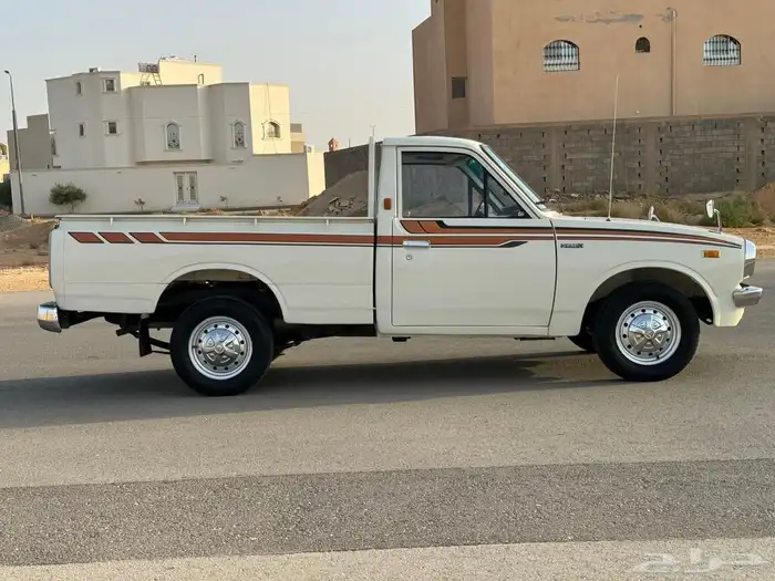 سيارات كلاسيكية للعروض في اليوم الوطني 6