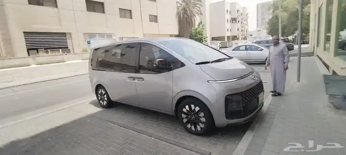 هيونداي ستاريا 2023   فل كامل (7 مقاعد كابتن) 12