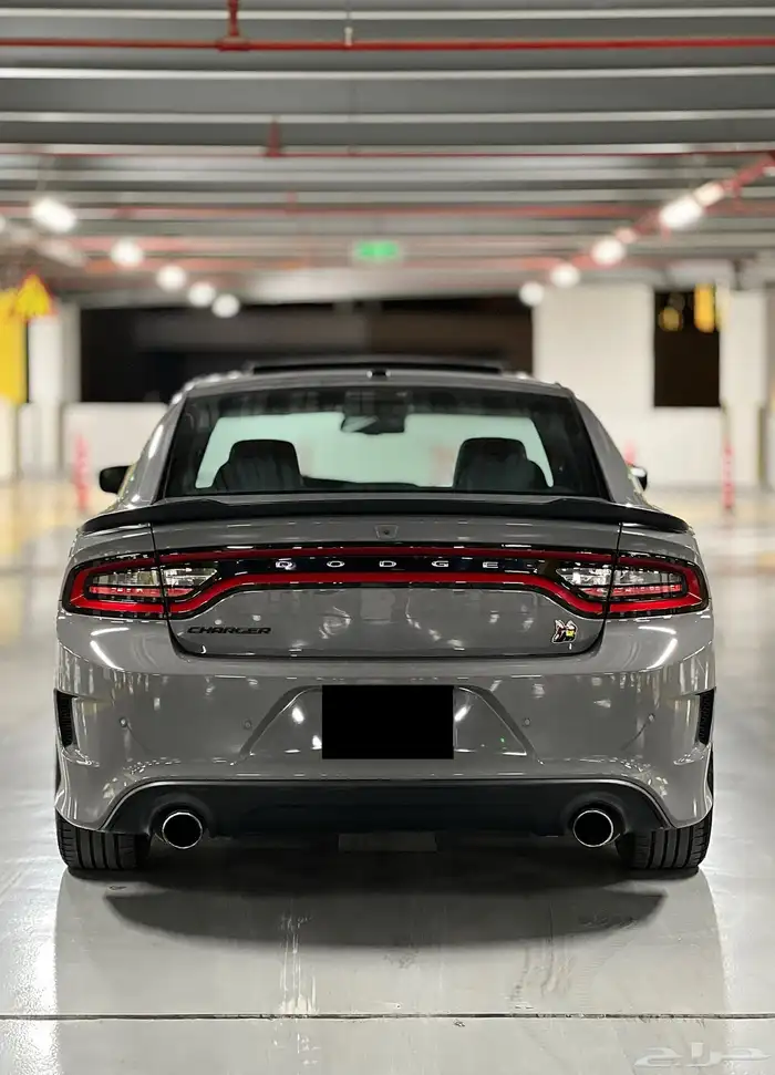 تشارجر SRT سكات باك موديل 2023 4