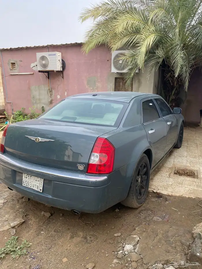 كرايسلر 2006 للبيع 12