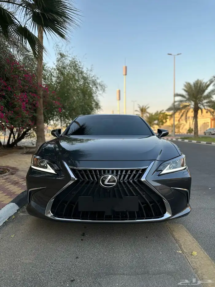 لكزس ES350 2022 بحاله الوكاله 1