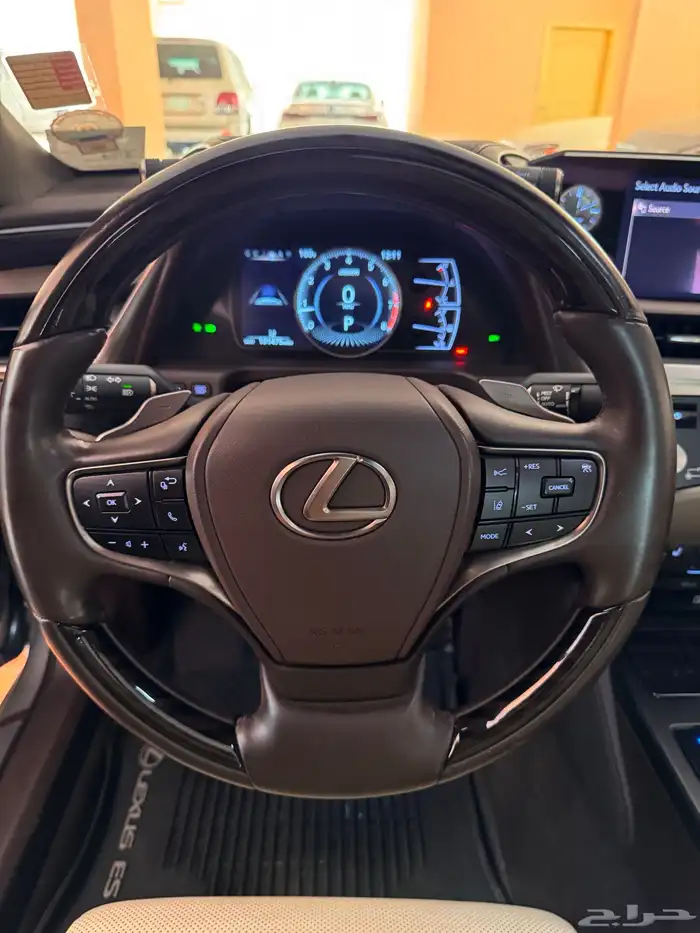 لكزس ES 350 2021 فل DD 18