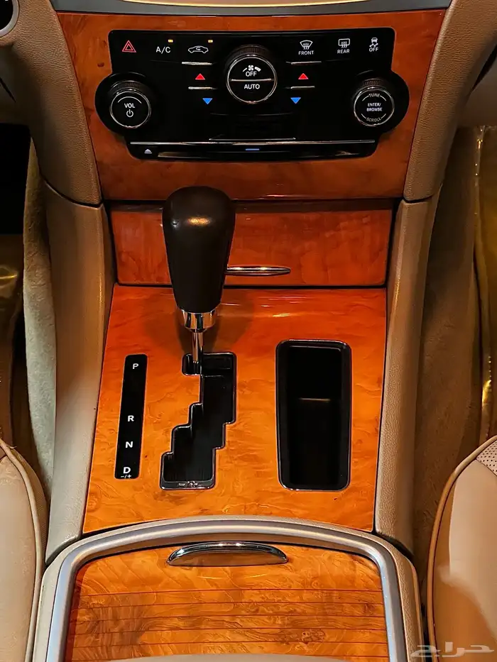 ((تم البيع)) كرايسلر C300 v8 فل اوبشن 2014 29