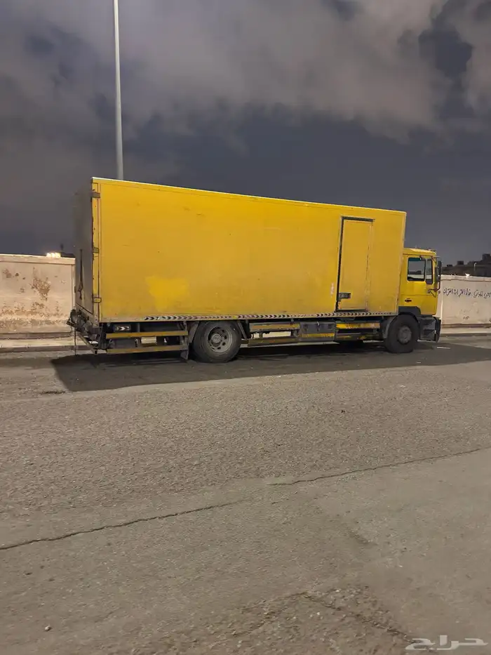 شاحنات للبيع 1