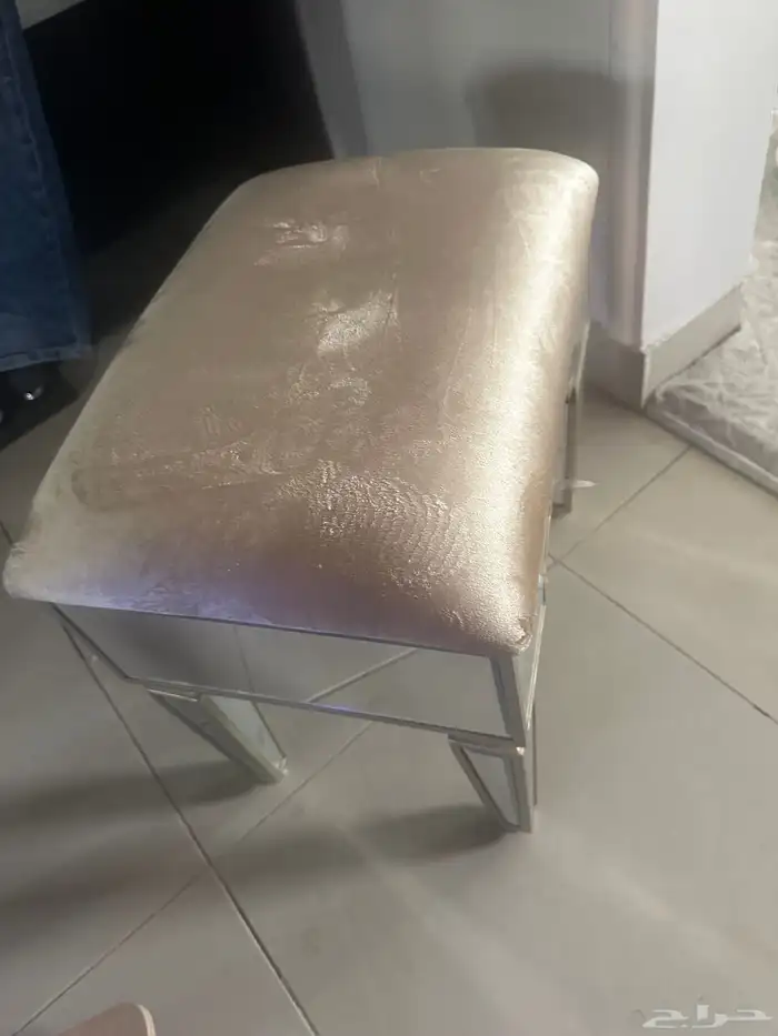set of mirror furnitures 7