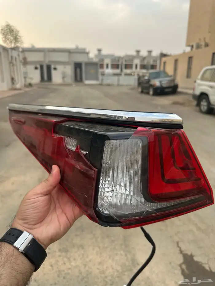 اسطب ركن لكزس ES 2023 للبيع 0