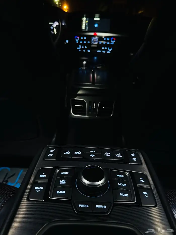 جينسس G80 سبورت أعلى فئة (فئة الرويال ) 32