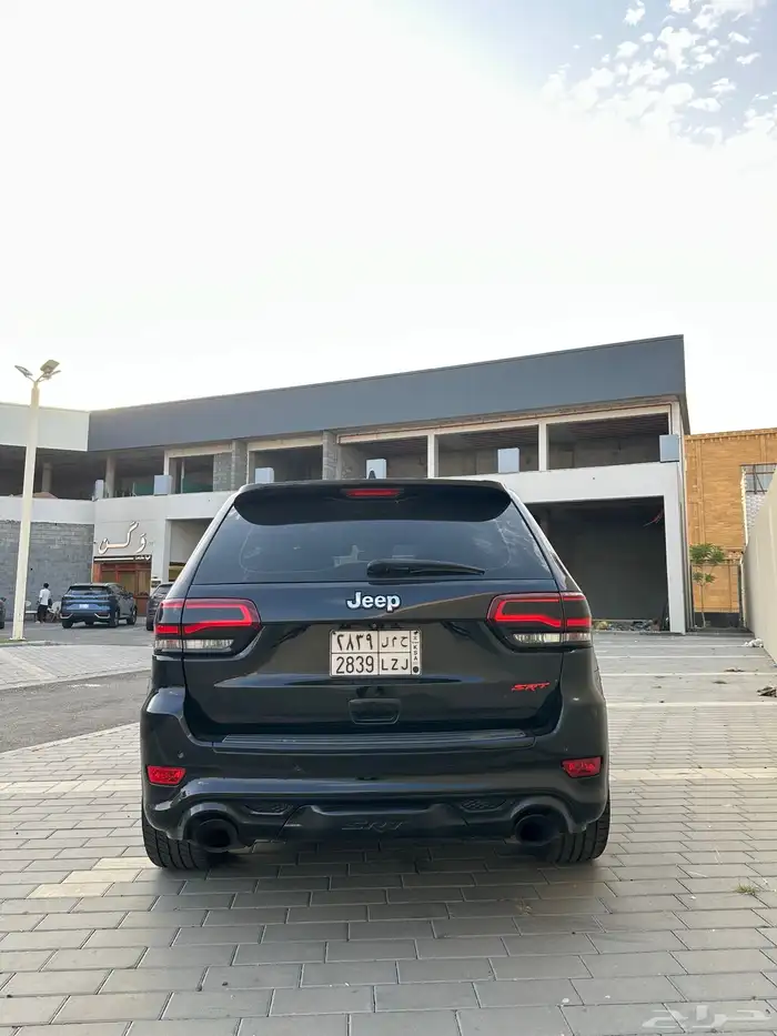 جيب شروكي SRT 6