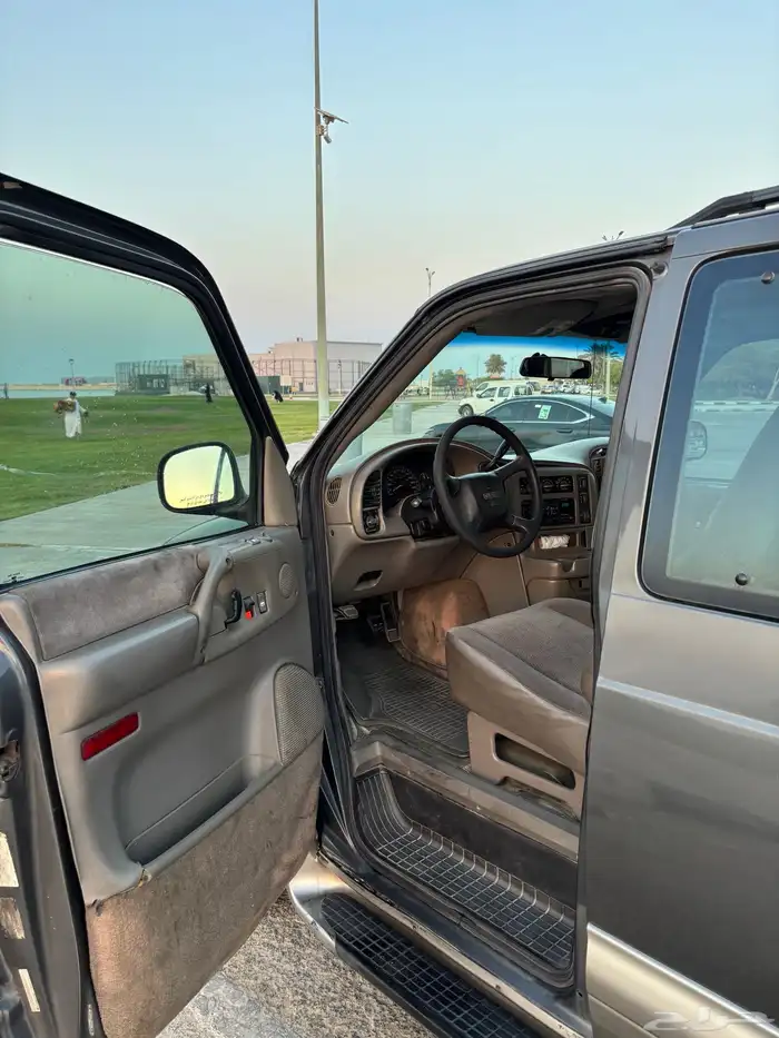 جمس فان سفاري 2004 - 2004 GMC Safari Van . 9