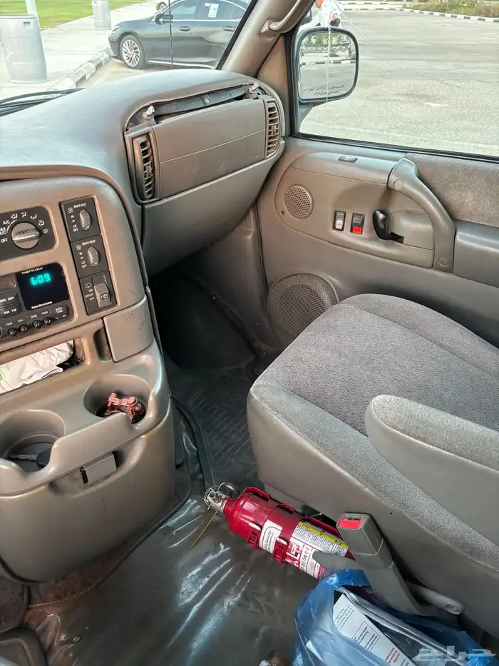 جمس فان سفاري 2004 - 2004 GMC Safari Van . 16
