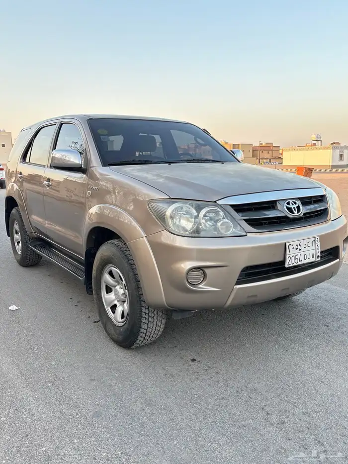 تويوتا فورشنر GX موديل 2008 1