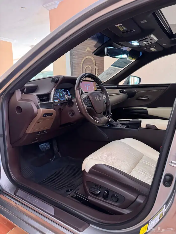 لكزس ES 350 2021 فل DD 12