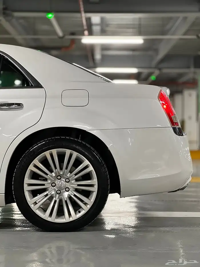 ((تم البيع)) كرايسلر C300 v8 فل اوبشن 2014 15