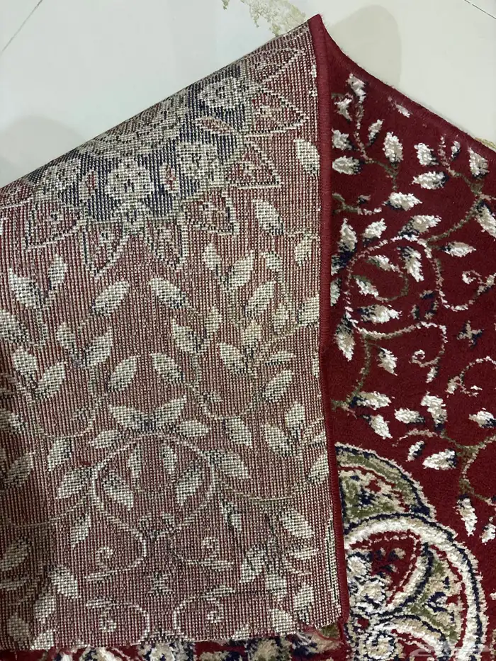 موكيت لون عنابي 3