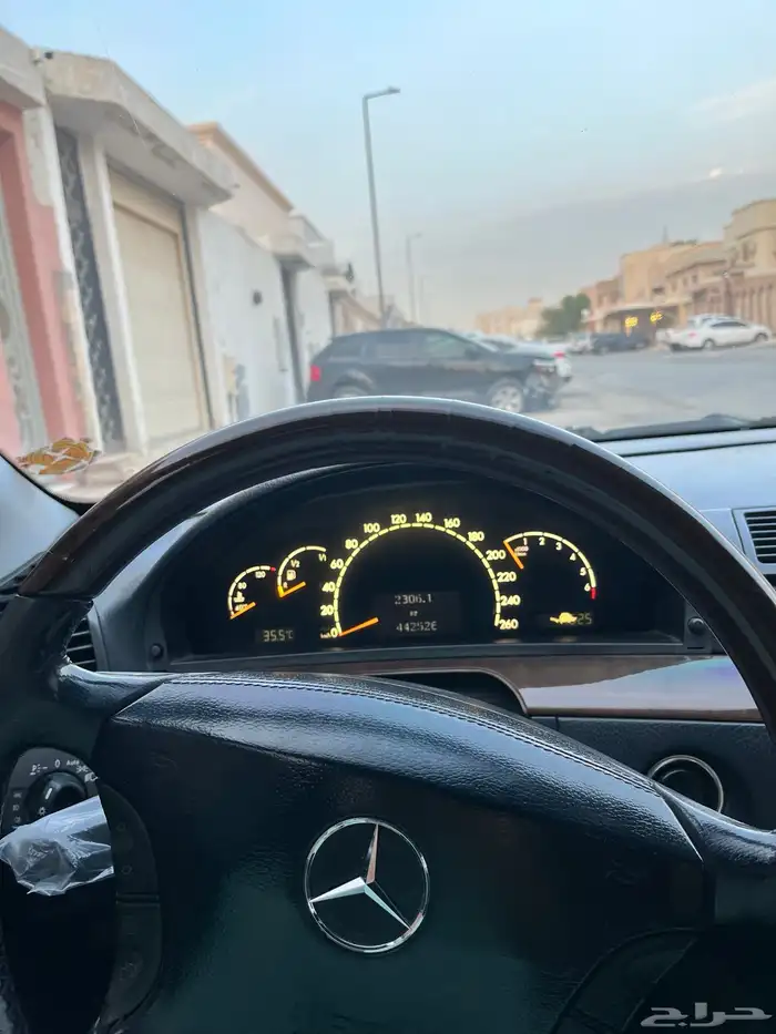 مرسيدس فياقرا 2001 3