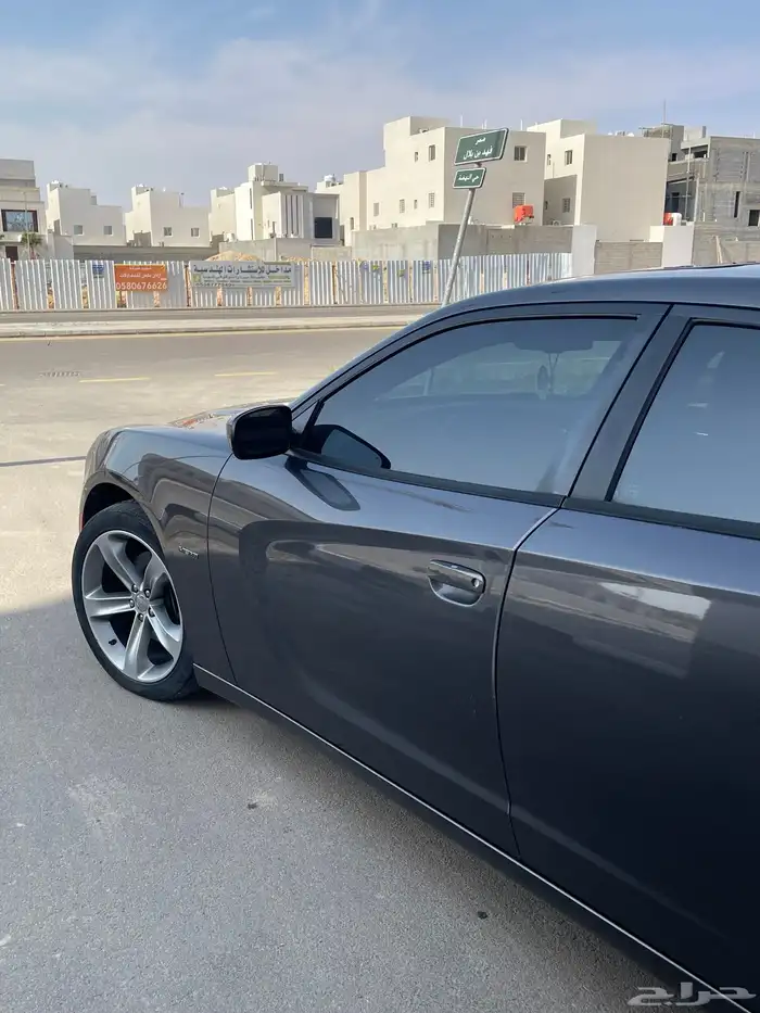 تشارجر V8 2016 Rt 7