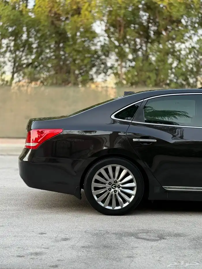 سنتنيال V8 فل كامل قمة النظافة ممشى قليل 6