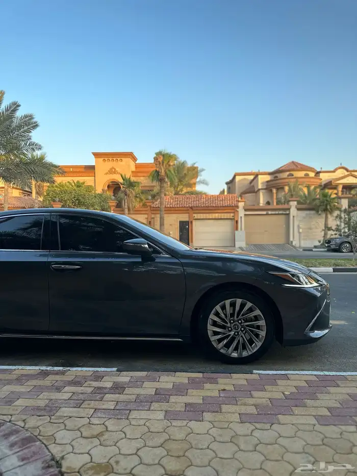 لكزس ES350 2022 بحاله الوكاله 7