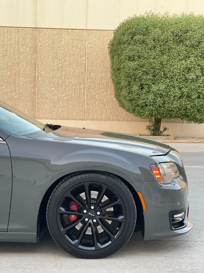 كرايزلر srt 8 7