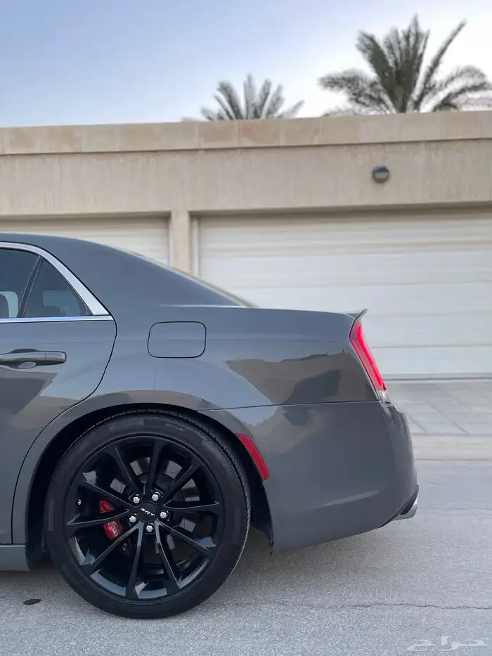 كرايزلر srt 8 11