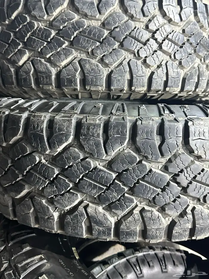 كفرات نص حجري جودير مقاس 275 70 18 1