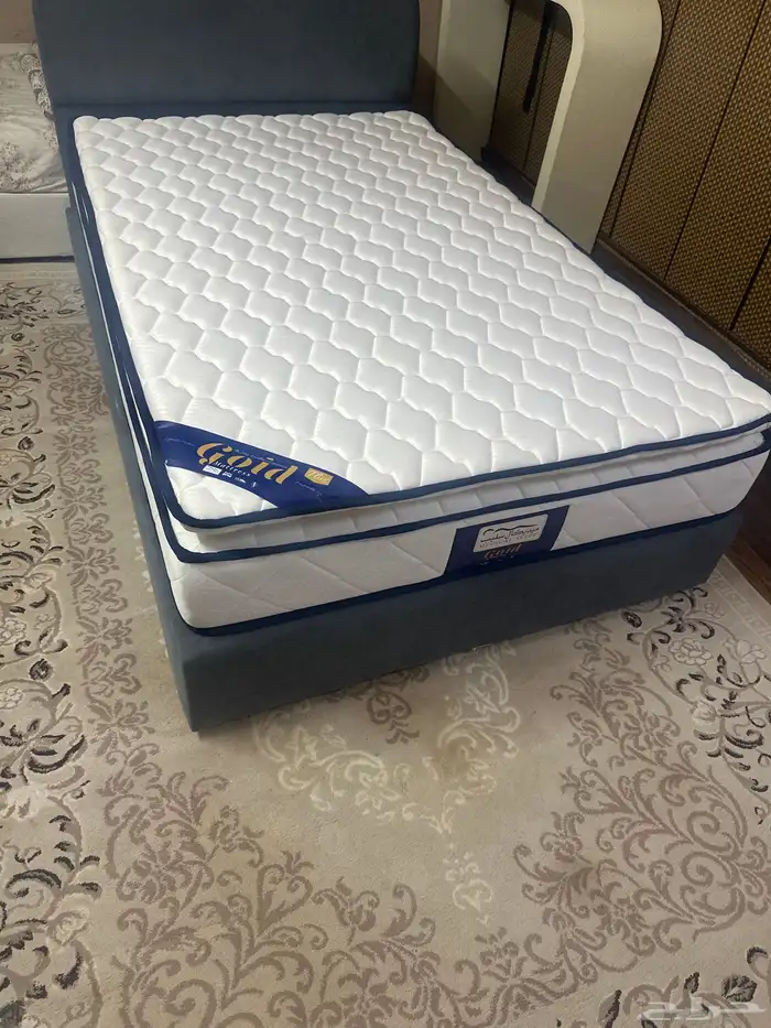 مرتبه طبيه مع السرير نفر ونص 0