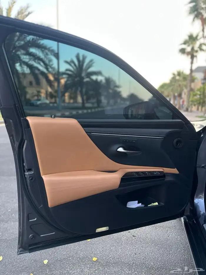لكزس ES350 2022 بحاله الوكاله 8