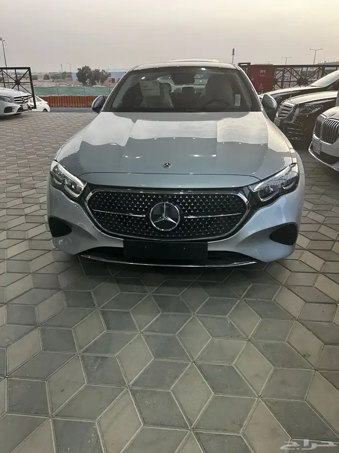 مرسيدس بنز E200 3
